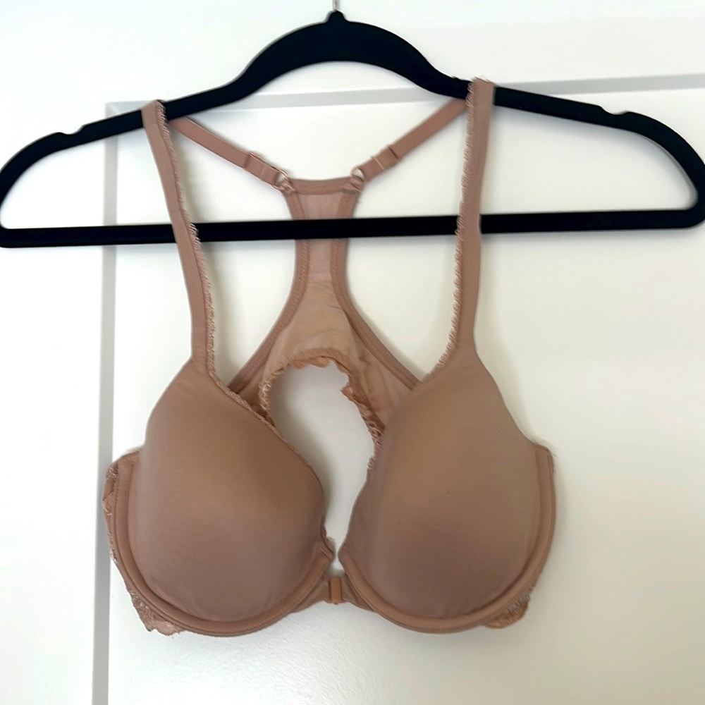 34C Victoria’s Secret Nude Razorback Front Clasp Bra